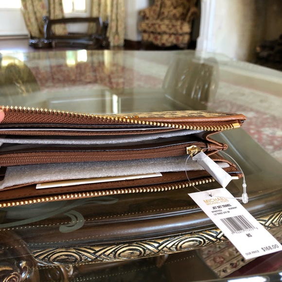 Michael Kors md Abbey Backpack&wallet&pom pom - Picture 7 of 8